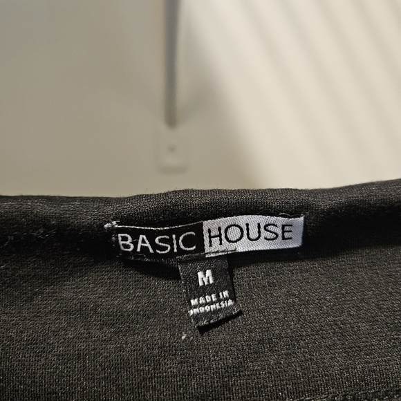 Mini skirt - Picture 2 of 2